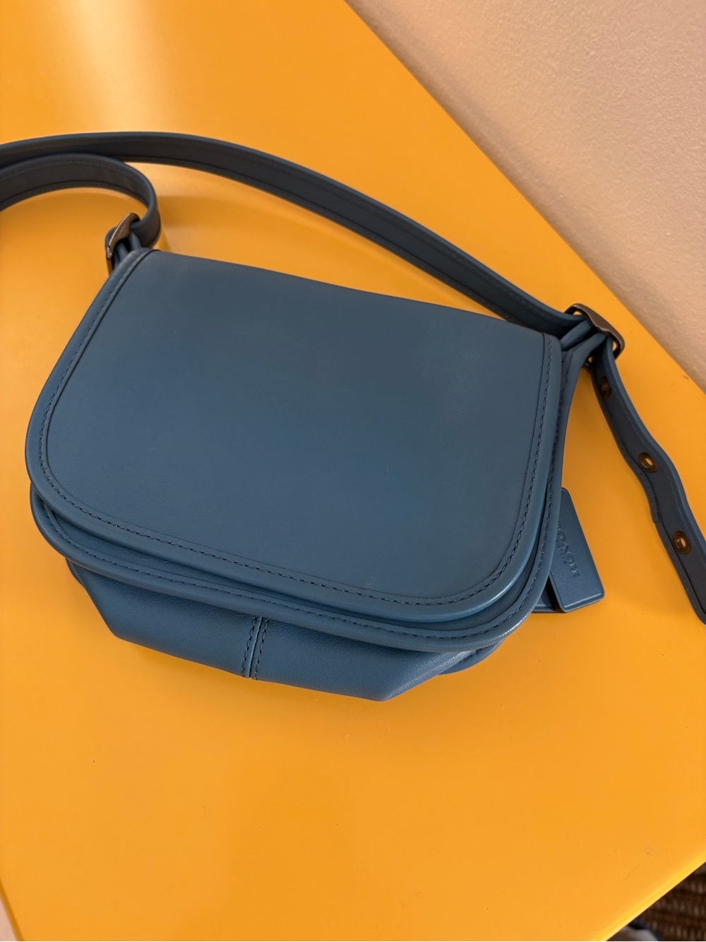 Coach Style 57731 Saddle 18 in Glovetanned Luxury Leather